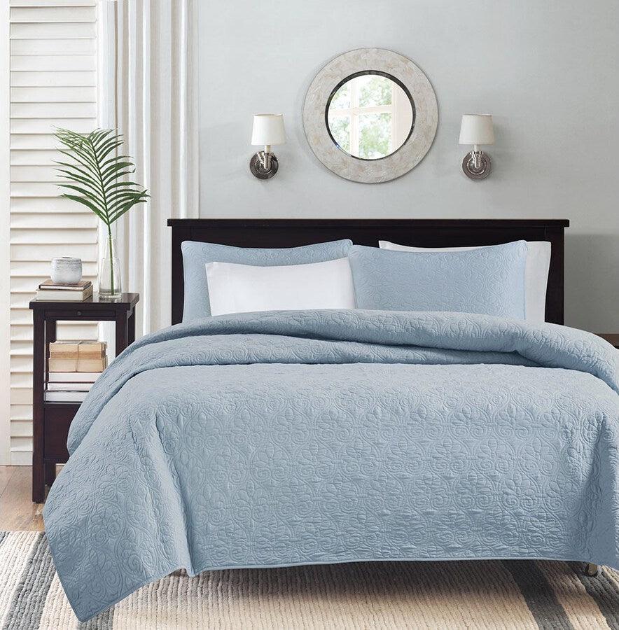 Olliix.com Comforters & Blankets - Quebec Full/Queen Reversible Coverlet Set Blue