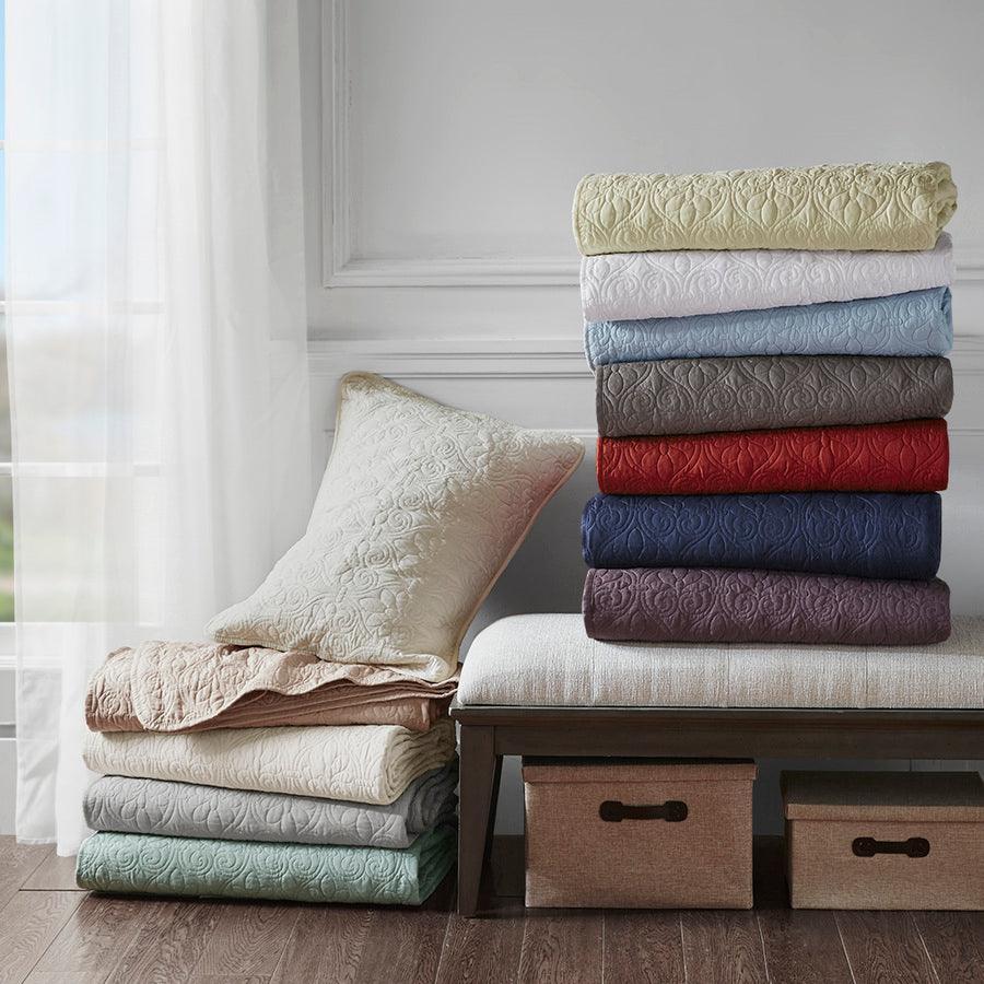 Olliix.com Comforters & Blankets - Quebec King Reversible Bedspread Set Red