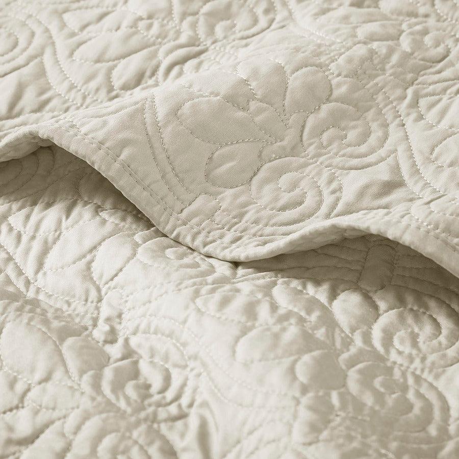 Olliix.com Pillows & Throws - Quebec Traditional Oversized Quilted Throw 60x70" Ivory