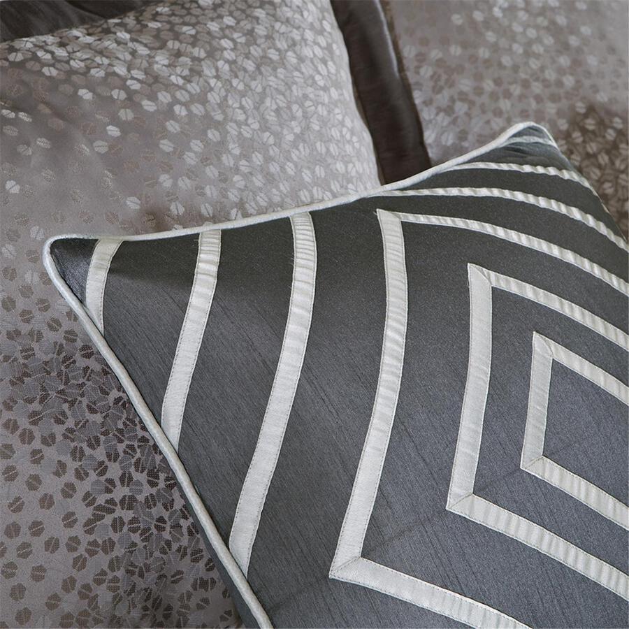 Olliix.com Comforters & Blankets - Quinn Transitional 7 Piece Comforter Set Gray Cal King