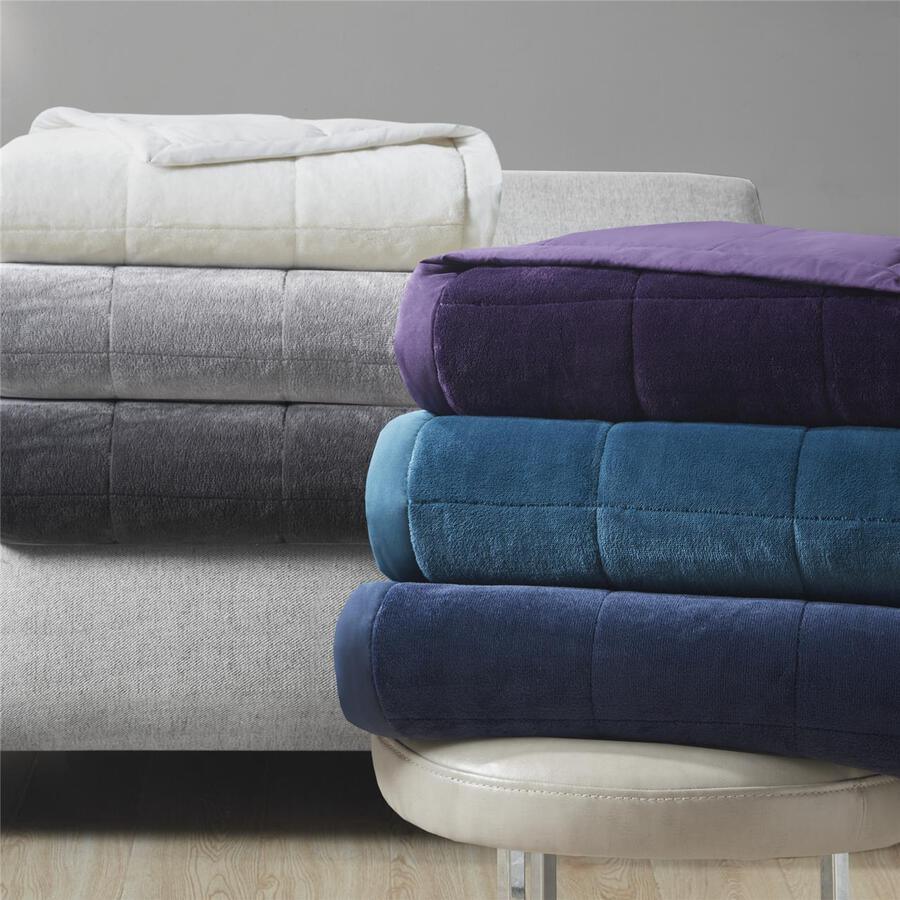 Olliix.com Comforters & Blankets - Reversible HeiQ Smart Temperature Down Alternative Blanket Ivory MP51-6374