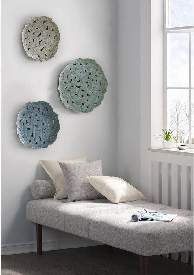 Olliix.com Wall Art - Rossi Feather Painted Iron Round Wall D?©cor 3 Piece Set Blue