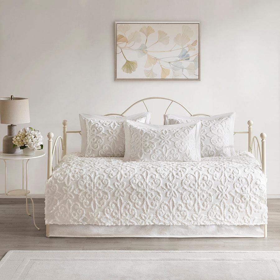 Olliix.com Comforters & Blankets - Sabrina Daybed 5 Piece Tufted Cotton Chenille Daybed Set White