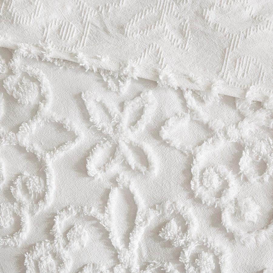 Olliix.com Comforters & Blankets - Sabrina Daybed 5 Piece Tufted Cotton Chenille Daybed Set White