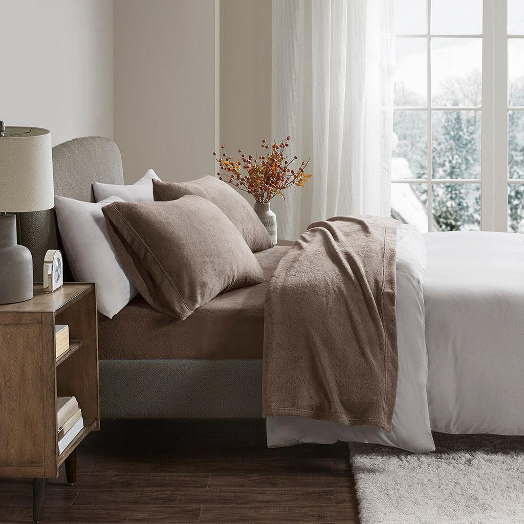 Olliix.com Sheets & Sheet Sets - Soloft Plush Queen Sheet Set Brown