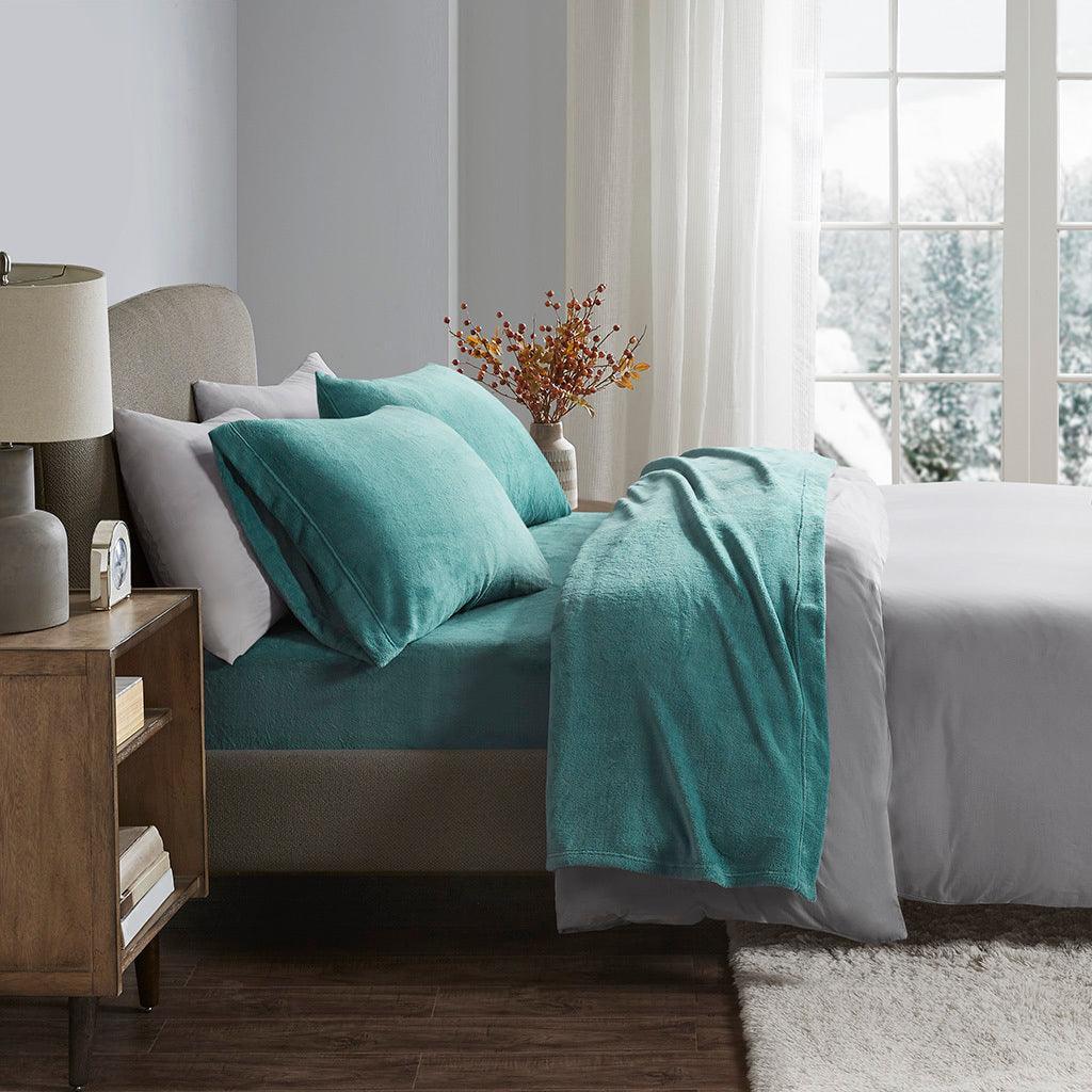 Olliix.com Sheets & Sheet Sets - Soloft Plush Queen Sheet Set Teal