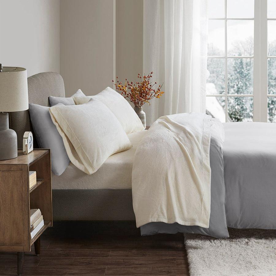Olliix.com Sheets & Sheet Sets - Soloft Queen Micro Plush Sheet Set Ivory