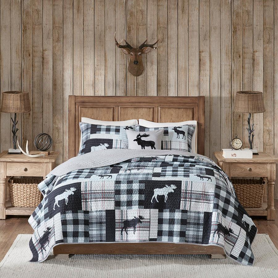 Olliix.com Comforters & Blankets - Sweetwater Lodge/Cabin Oversized 4 Piece Quilt Set King/CalKing Black & Gray