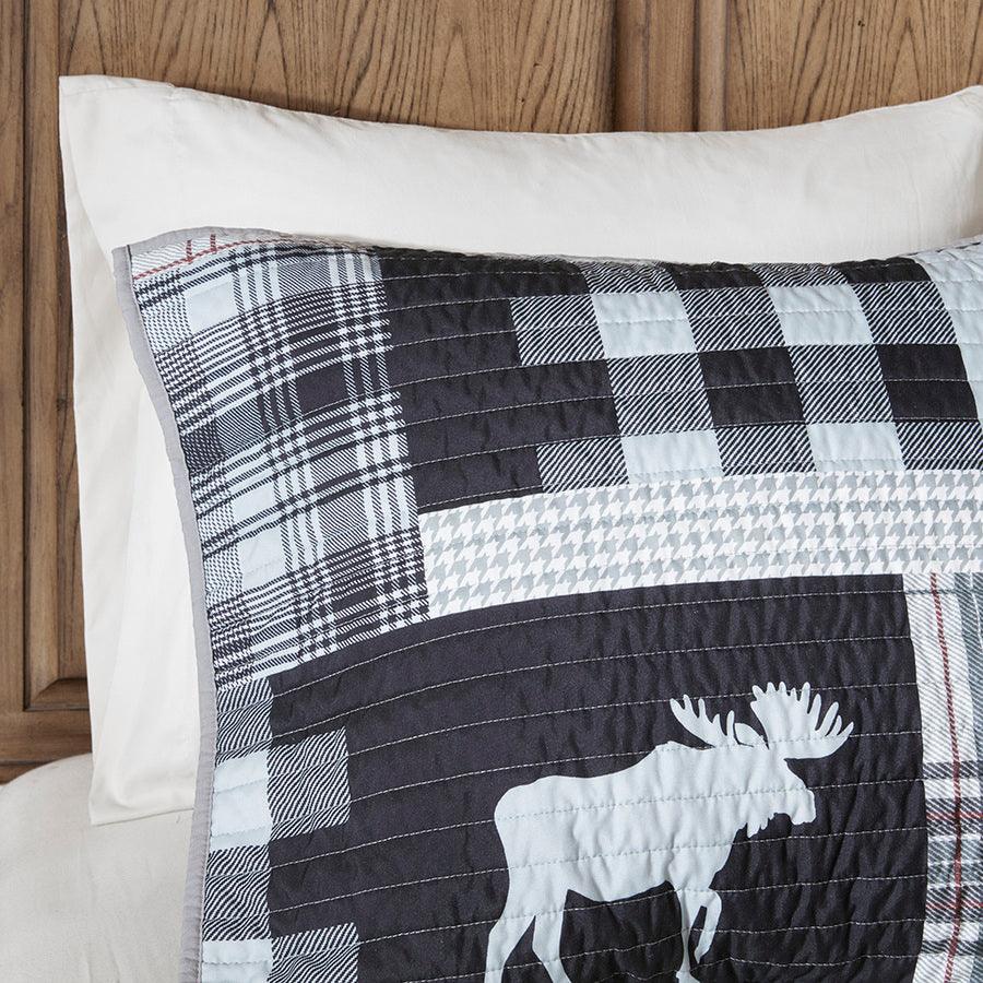 Olliix.com Comforters & Blankets - Sweetwater Lodge/Cabin Oversized 4 Piece Quilt Set King/CalKing Black & Gray