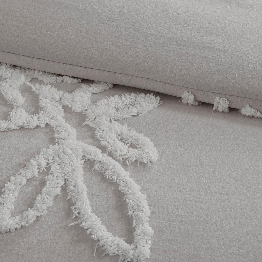 Olliix.com Comforters & Blankets - Veronica King/California King 3 Piece Tufted Cotton Chenille Floral Comforter Set Gray & White
