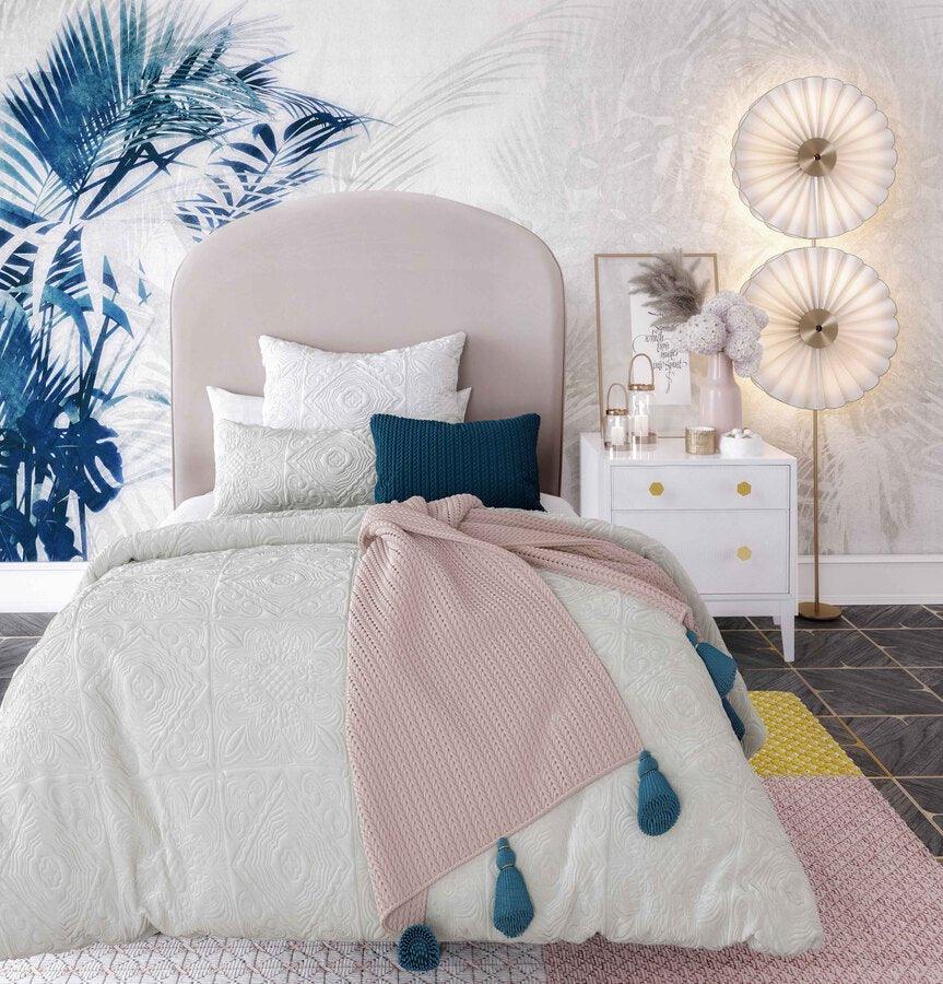 Tov Furniture Beds - Vivi Blush Velvet Bed in Twin Brushed Gold & Blush