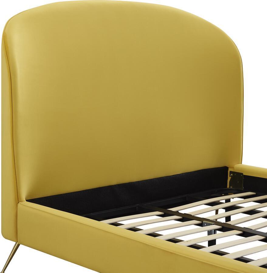 Tov Furniture Beds - Vivi Burnt Gold Velvet Bed in King