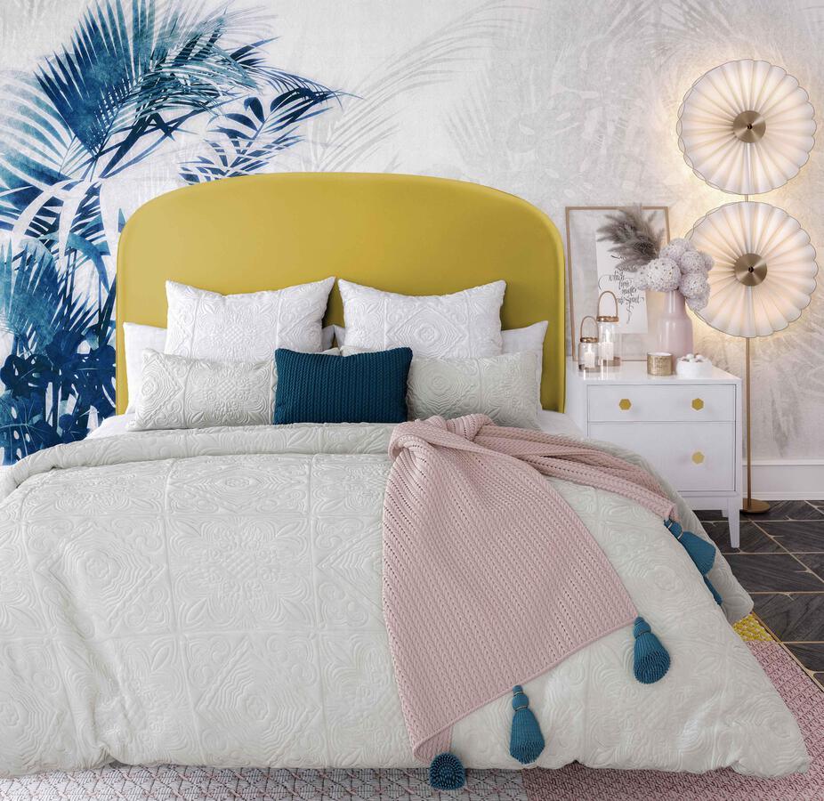 Tov Furniture Beds - Vivi Burnt Gold Velvet Bed in King