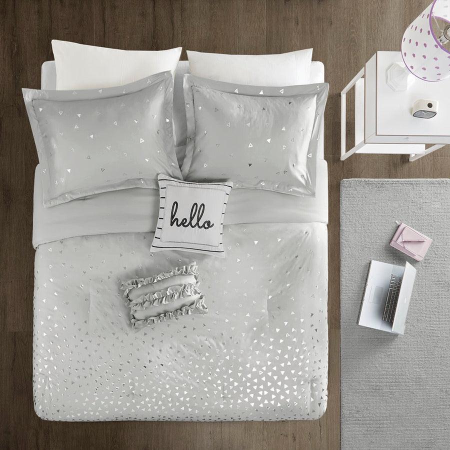 Olliix.com Comforters & Blankets - Zoey Metallic 26 " W Triangle Print Comforter Set Gray & Silver Full/Queen