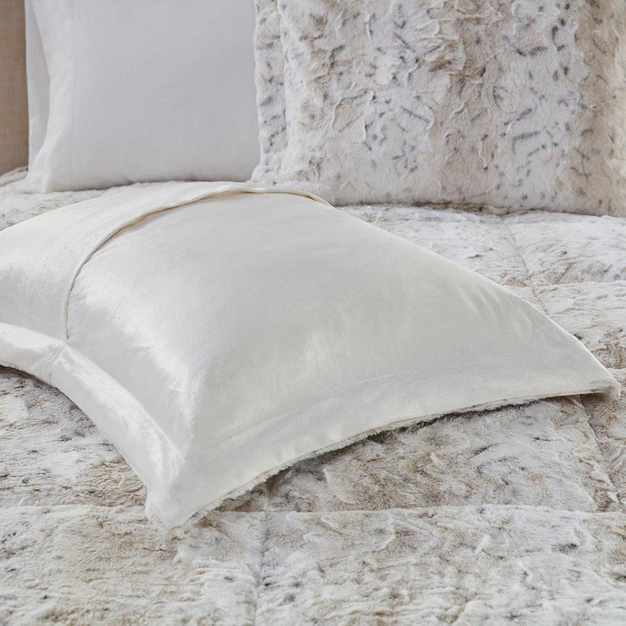 Olliix.com Comforters & Blankets - Zuri Full/Queen Comforter (Set) Snow Leopard