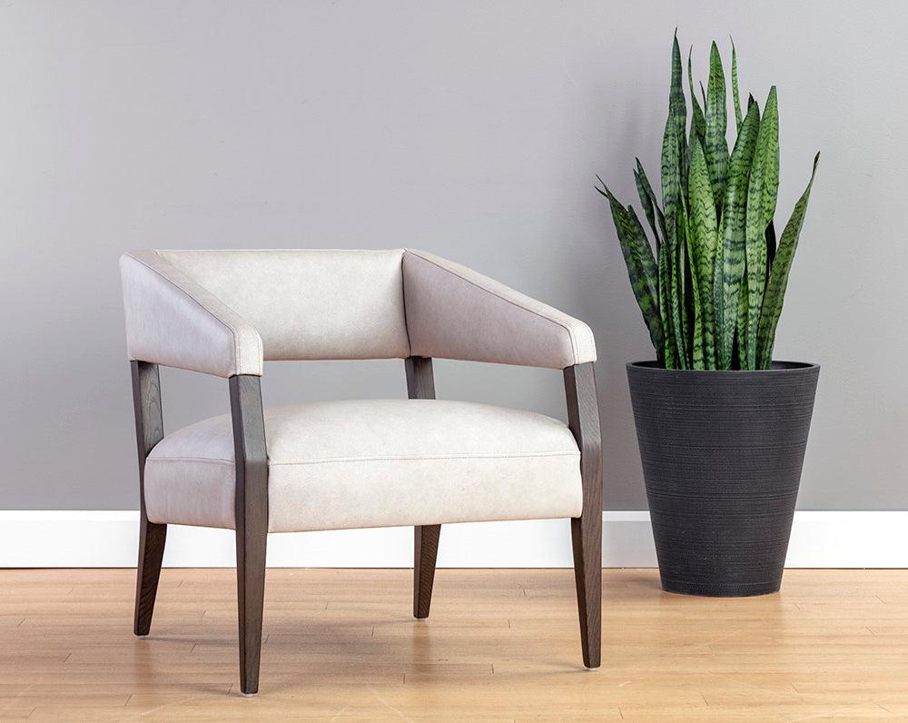 SUNPAN Accent Chairs - Carlyle Lounge Chair Saloon Light Gray Leather
