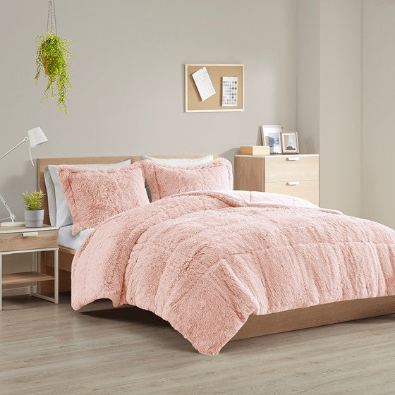 Olliix.com Comforters & Blankets - Shaggy Long Fur Comforter Mini Set Blush Cal King