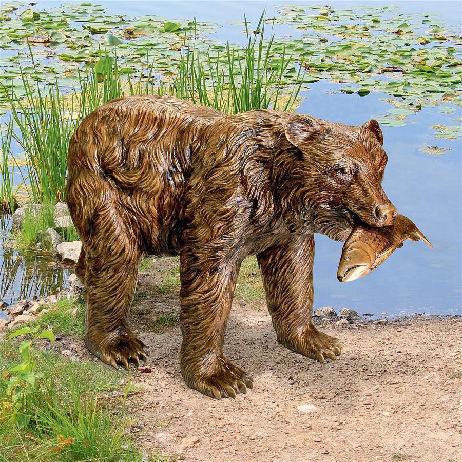 Design Toscano For Him - Fisherman Bear Piped Bronze Statue