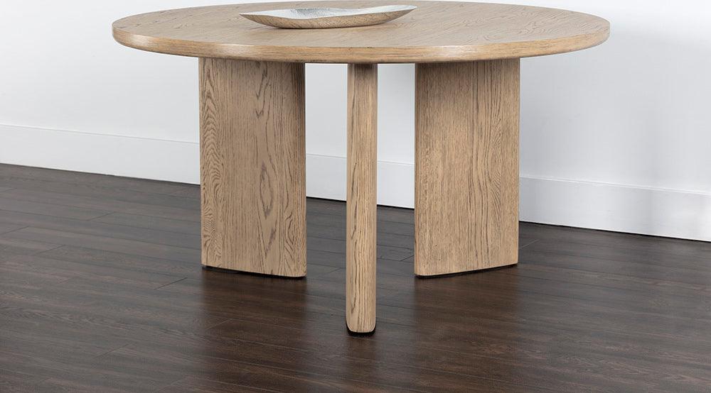 SUNPAN Dining Tables - Giulietta Dining Table - Round - Weathered Oak - 55" Brown