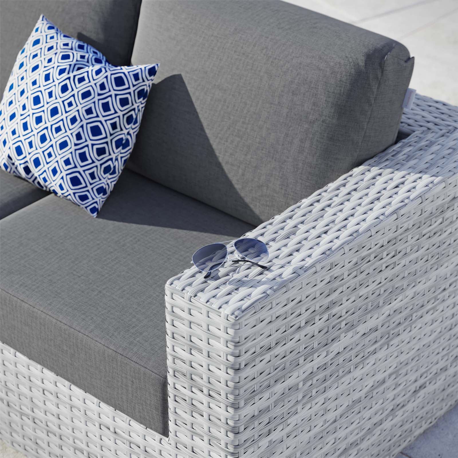 Modway Outdoor Sofas - Convene Outdoor Patio Right-Arm Loveseat Light Gray Charcoal