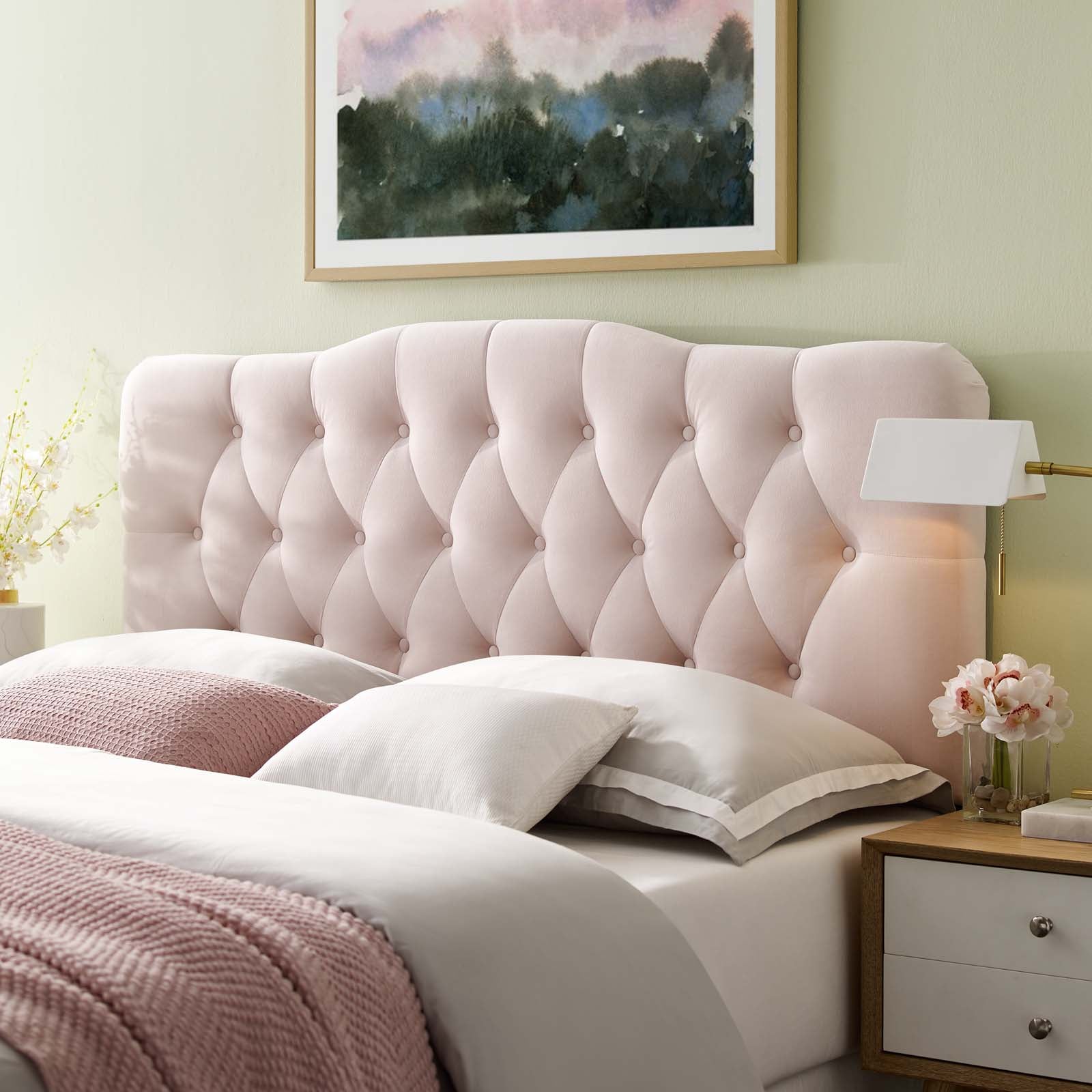 Pink tufted headboard queen store