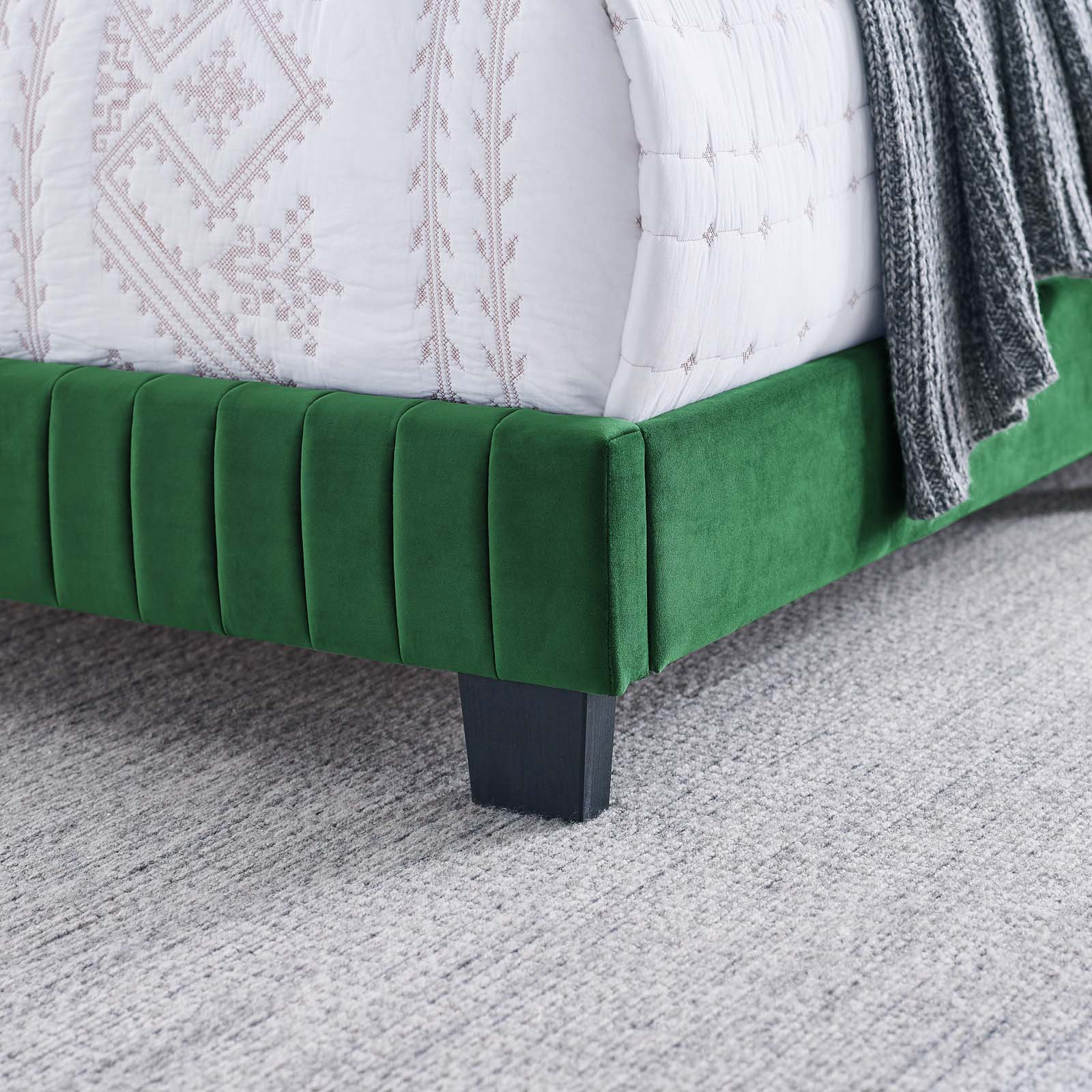 Modway Beds - Celine Channel Tufted Performance Velvet Twin Bed Emerald