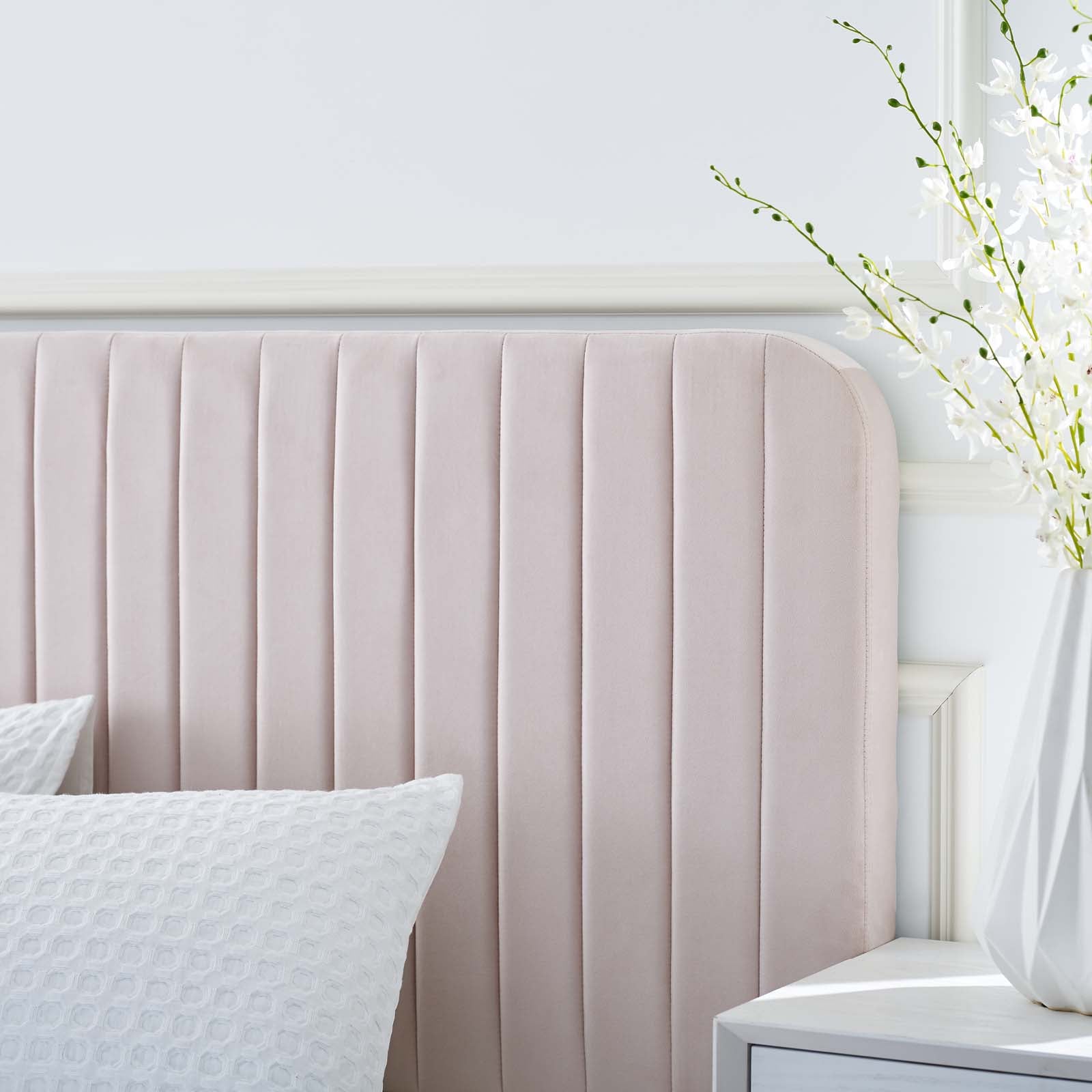 Modway Beds - Celine Channel Tufted Performance Velvet King Platform Bed Pink