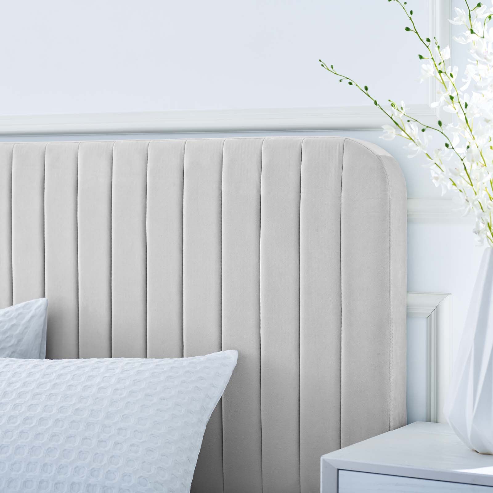 Modway Beds - Celine Channel Tufted Performance Velvet Twin Platform Bed Light Gray